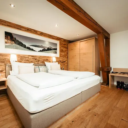 Almajur Otel Mittelberg